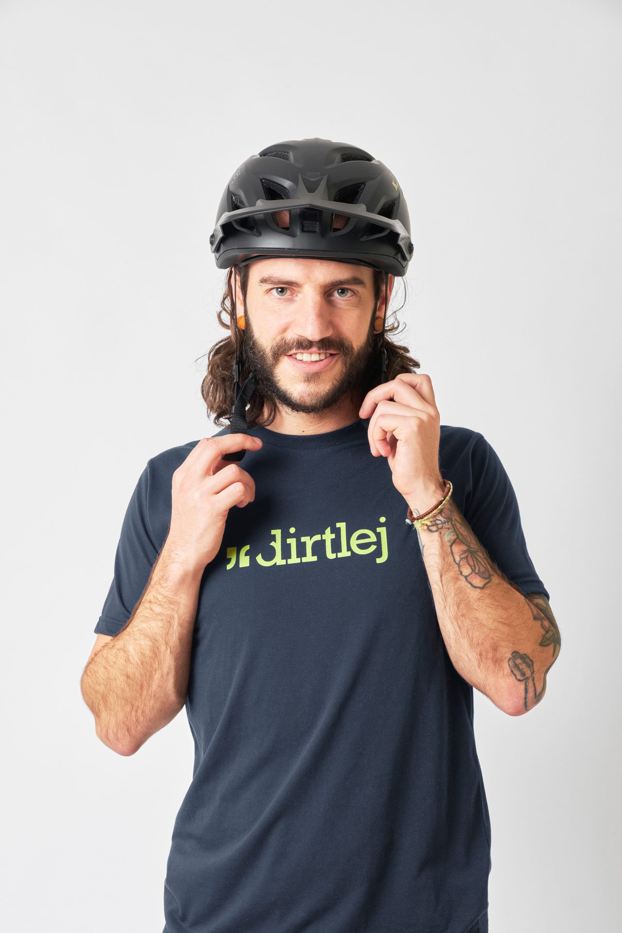 dirtlej mountee shirt